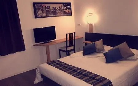 Residella House & Kitchen Avignon Le Pontet 3*